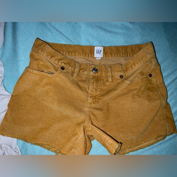 GAP Pants - GAP SIZE 6 MUSTARD COURDUROY SHORTS